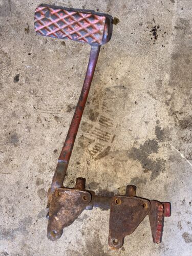 Farmall B Rowcrop tractor IH brake pedal +& lock latch bar