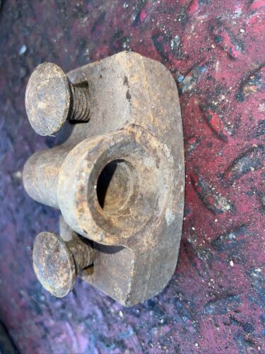 International IH Farmall 350 300 Utility tractor wheel hub slide adjust