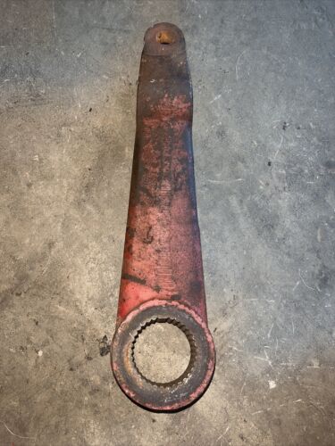International 434 444 B414 tractor lift arm IH 3044375R1