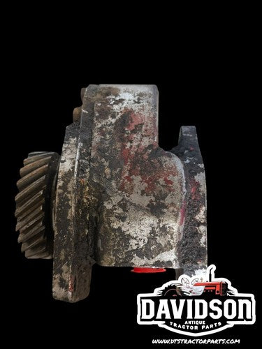 Farmall IH 300 350 tractor Good hydraulic pump assembly w/ drive gear