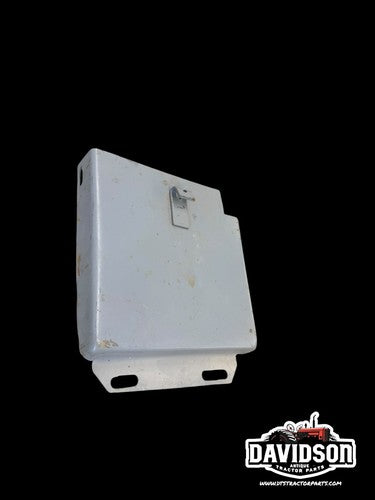 IH Farmall SA AV C SC 100 130 140 200 230 Battery Box Right Side Cover 358541R11
