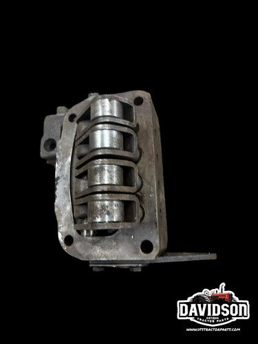 1961 Allis Chalmers AC D17 Tractor Hydraulic Pump