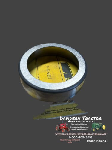 John Deere JD8257 BEARING RACE NEW OLD STOCK
