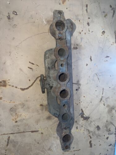Ford 2000 Gas tractor good useable engine motor exhaust manifold w/ muffler