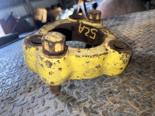 John Deere A Rear Hub Lock With Bolts