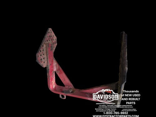 395123R1 Left Hand Step IH FARMALL 706 806 826 856 966 1066 Original