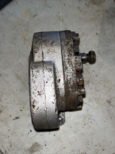 International Farmall 1066 Power Steering MCV Hydraulic Pump 391353R92  Tractor
