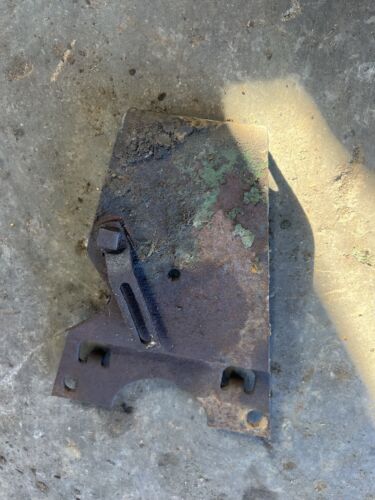 John Deere Styles B Fanshaft Mounting Bracket Antique Tractor
