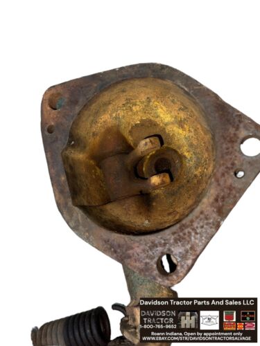John Deere M 40 320 330 420 430 AM1792T M1709T L4158T AM3451T Governor Housing