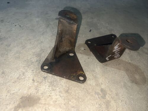 International W-400 Gas Tank Mounting Brackets Antique Tractor