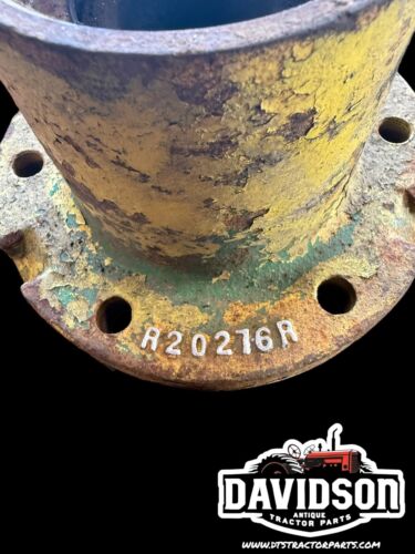 John Deere Tractor Wheel Hub R20276R