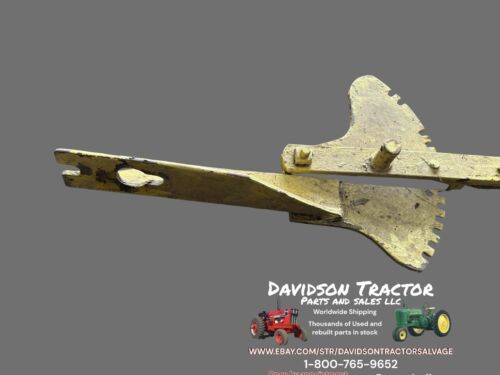 John Deere A B G Tractor JD cultivator implement Left hand lift bracket w/ mount