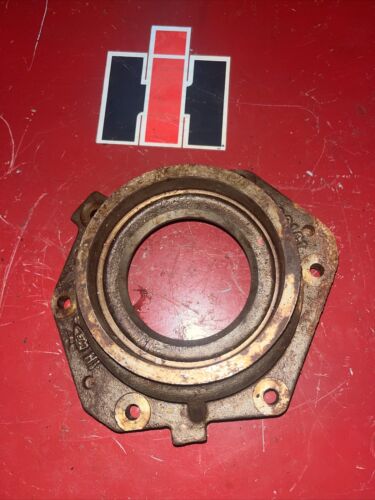International     Pump Assy-engine Oil	675361C1