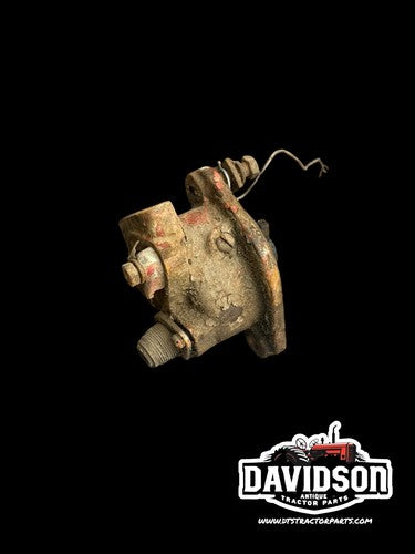 IH International Farmall C-135 Distributor Drive Housing Antique Tractor