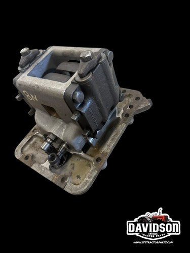 Ford 8N tractor Good Used hydraulic belly pump w / cover panel 8N605