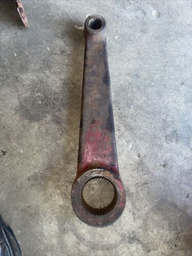 Farmall International 706 IH tractor right rockshaft 2pt hitch top main lift arm