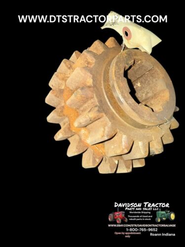 1948 John Deere Styled D Transmission Gear D2818R   AntiqueTractor