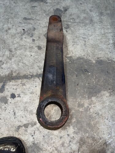 International 434 444 B414 tractor lift arm IH 3044375R1
