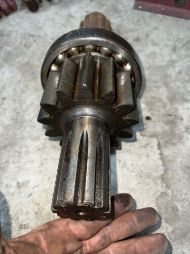 Farmall SM Super M 400 450 Bull Pinion Shaft Antique Tractor