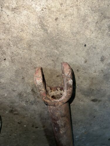 IHC Farmall 300-560 Fast Hitch Lift Arm Housing 522819R1