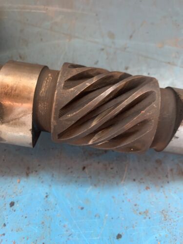 JOHN DEERE B CAMSHAFT  ( B217R ) Antique Tractor