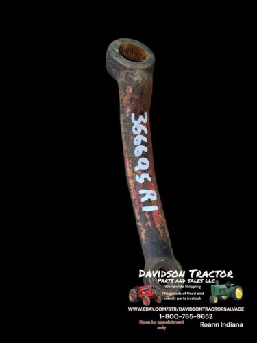 INTERNATIONAL HARVESTER IH STEERING GEAR ARM 366695R2 300 330 350 460 Utility