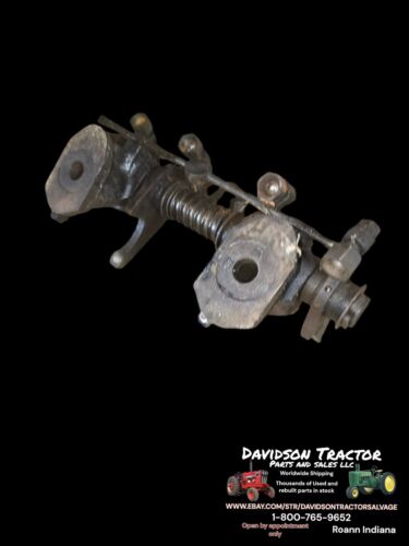 A4627R John Deere 60 Rocker arm assembly Antique Tractor