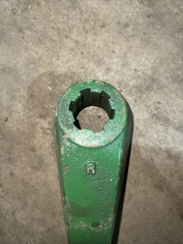 R47765 Steering Arm Fits John Deere 2510 2520 3010 3020 4000 4010 ++ Tractors RH