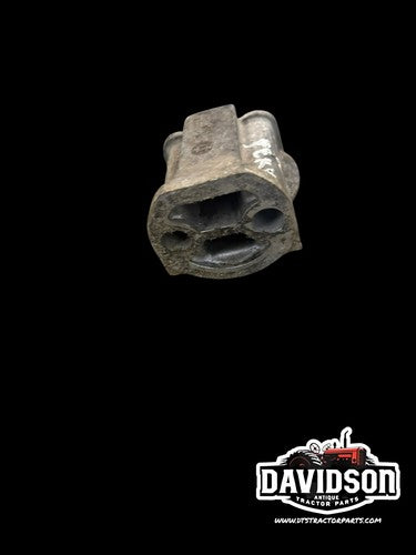 Massey Ferguson 135 Oil Filter Housing 152 Perkins