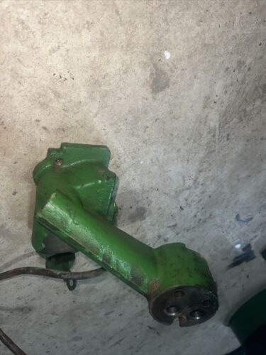T18658T John Deere 2010 Utility