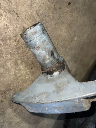 McCormick W6 WD6 Throwout Clutch Carrier Sleeve 8059-D