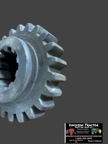 JOHN DEERE B POWERSHAFT SLIDING GEAR B1757R