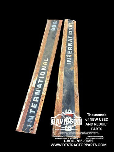 International 686 Hood Side Panels Pair Antique Tractor
