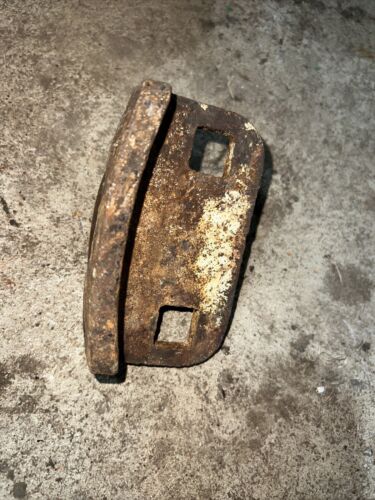 International IH Farmall 350 300 Utility tractor wheel hub slide adjust