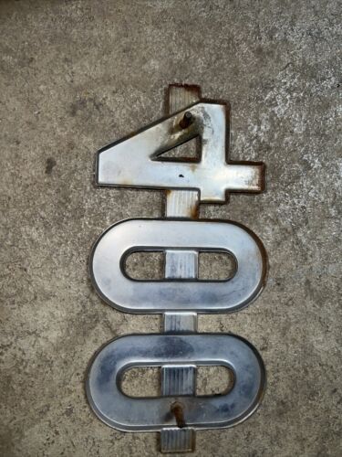 IH 362314R1 Farmall 400 Side Hood Emblem