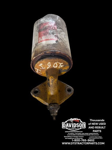 IH 3136047R1 Oil Filter Base International 584 248 454 585 784 574 595