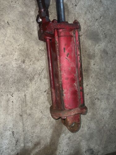 Farmall IH 460 350 RC Tractor Original fast hitch 2pt lift hydraulic cylinder