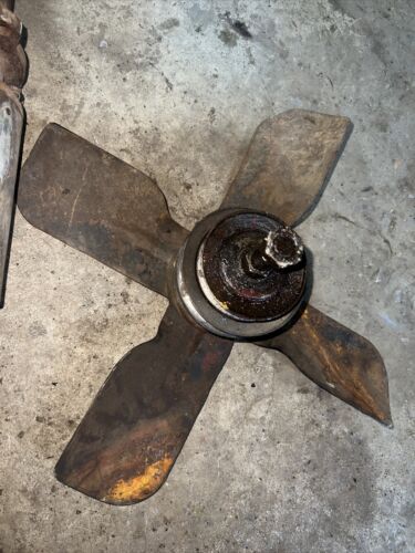 Farmall / IH Cub Tractor Front Fan Blade Assembly With Pulley