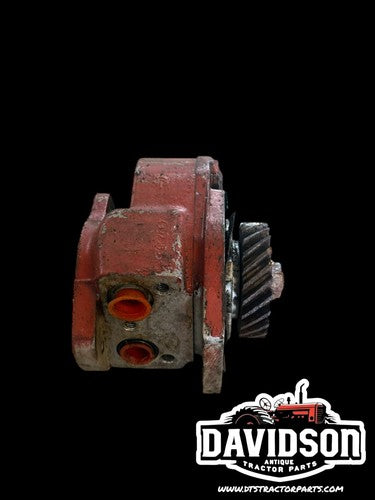 Farmall IH 300 350 tractor Good hydraulic pump assembly w/ drive gear
