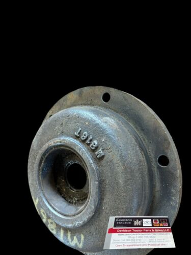 John Deere M186T Housing Antique Tractor