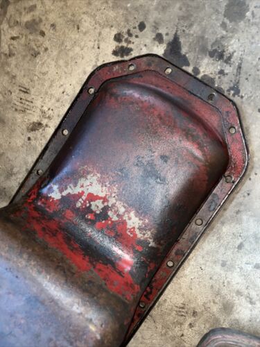 International Farmall 806 IH tractor ORIGNAL 301 gas motor oil pan w/ drain plug