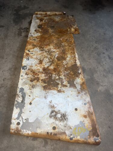 IH Farmall 806 Left Radiator side panel Antique Tractor