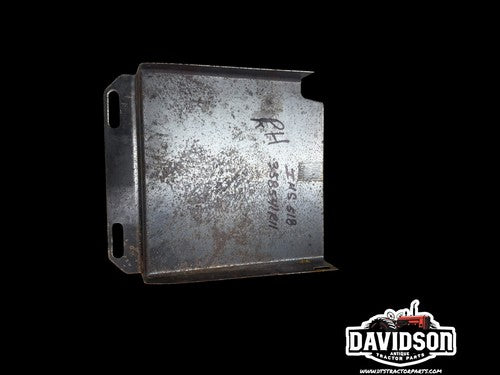 IH Farmall SA AV C SC 100 130 140 200 230 Battery Box Right Side Cover 358541R11