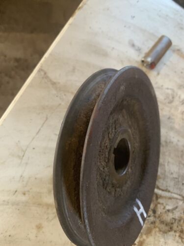 Farmall H HV tractor IH engine main front motor crank pulley