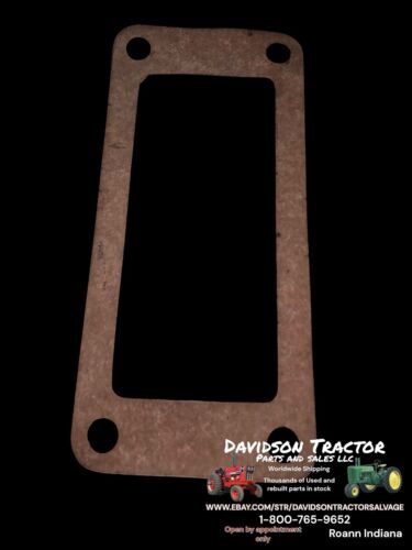NOS JOHN DEERE B1316R Cylinder Water Pipe Outlet Gasket