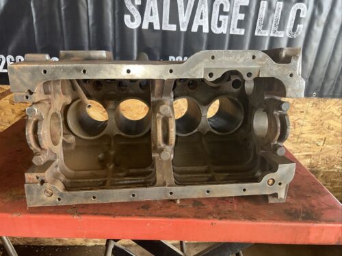 FARMALL SUPER H CYLINDER BLOCK 358067R1 C-169 Antique Tractor