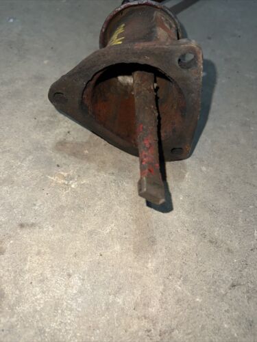 International W-400 Wheatland Shifter Antique Tractor