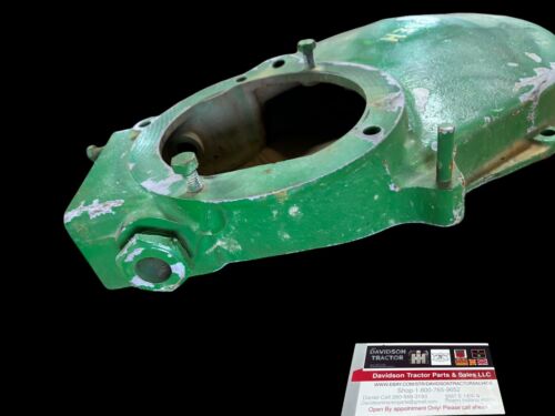 USED JOHN DEERE H TRACTOR REDUCTION GEAR COVER H346R