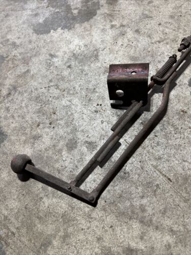 Farmall IH A tractor Vac Vacuum lift control rod w/ handle & mounting bracket