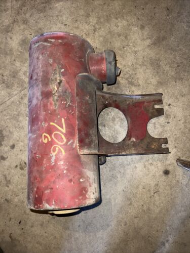 IH Farmall 706 Gas Tractor Engine Motor Air Pre Cleaner Filter Housing